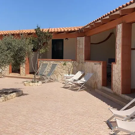 Appartamento Pomelia - *