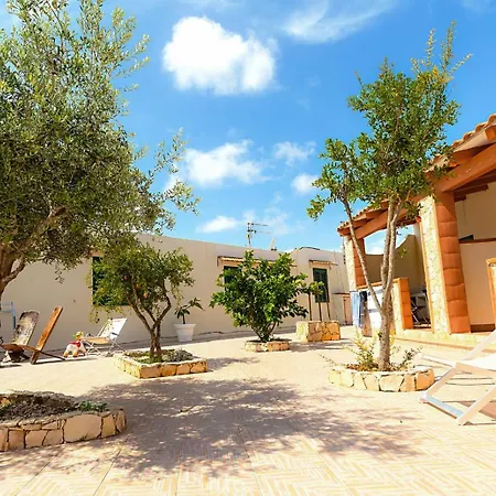 Lägenhet Pomelia - *