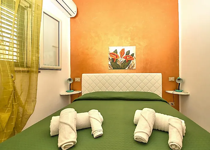 Lägenhet Pomelia - *