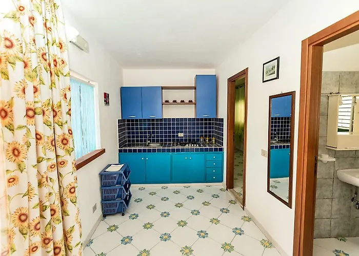 Pomelia - * Lampedusa